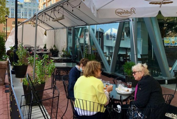 Roosevelt Island Dine-In Restaurants Gear Up For Fall Nisi prepares for fall reopening, weatherizing outdoor seating with tent coverings and heat lamps.